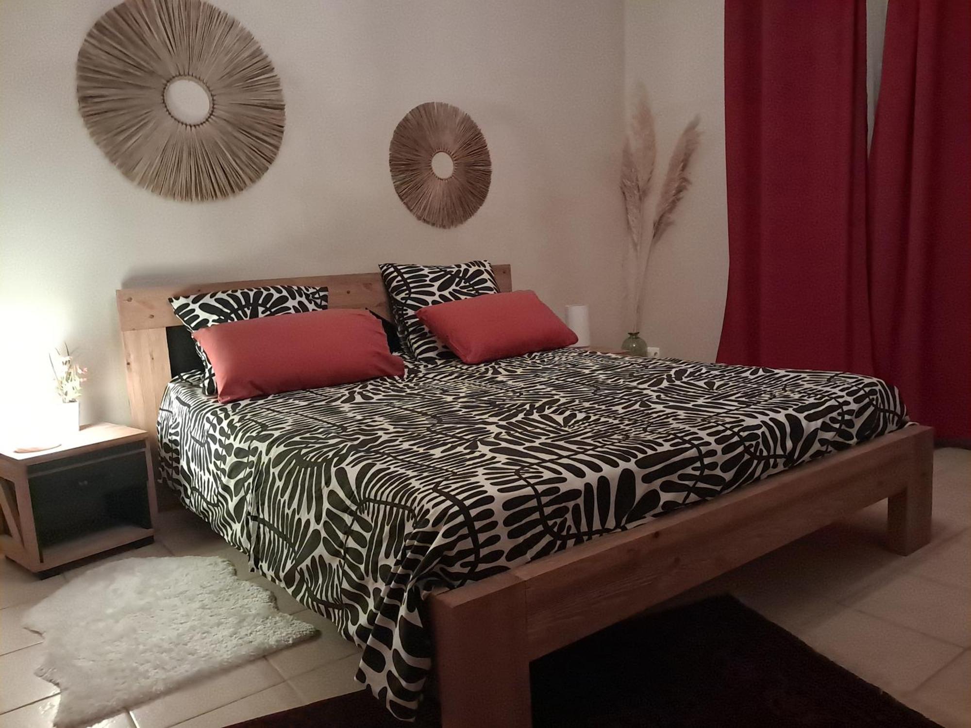 L'Oostaloo Logement De Vacances Usclas-l'Herault Esterno foto